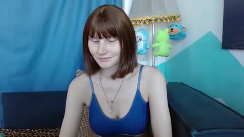 Snapshot of madoka_xxx chatting on 09.25.25 Elizabeth online show from 09.25.25