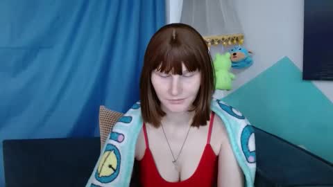 Snapshot of madoka_xxx chatting on 09.29.25 Elizabeth online show from 09.29.25