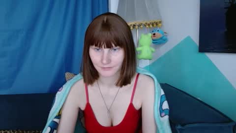 Snapshot of madoka_xxx chatting on 10.03.25 Elizabeth online show from 10.03.25