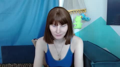 Snapshot of madoka_xxx chatting on 10.15.25 Elizabeth online show from 10.15.25