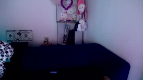 Snapshot of mady_short chatting on 06.23.26 MADY online show from 06.23.26