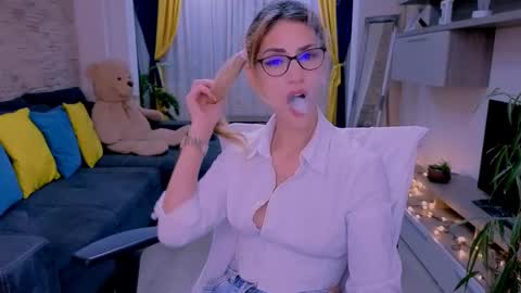 Madye Roberts online show from 01.17.26