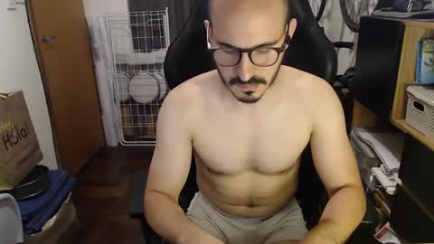 Snapshot of madziula chatting on 01.06.25 Peter online show from 01.06.25