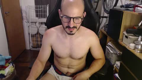 Snapshot of madziula chatting on 02.11.25 Peter online show from 02.11.25