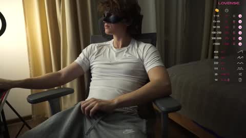 Snapshot of maestro3369 chatting on 11.01.25 Mike XMaestro 3369 online show from 11.01.25