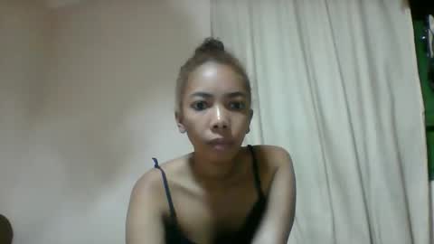 Snapshot of maevagirl chatting on 11.19.25 maevagirl online show from 11.19.25