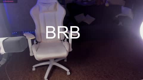 Maevee online show from 03.03.25