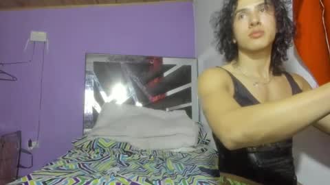 Snapshot of maggie_fit chatting on 01.09.25 maggie_fit online show from 01.09.25