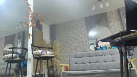 Snapshot of maggie_fit chatting on 11.16.25 maggie_fit online show from 11.16.25