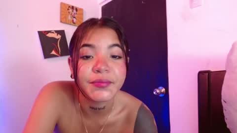 Snapshot of maggie_love77 chatting on 03.22.26 maggie online show from 03.22.26