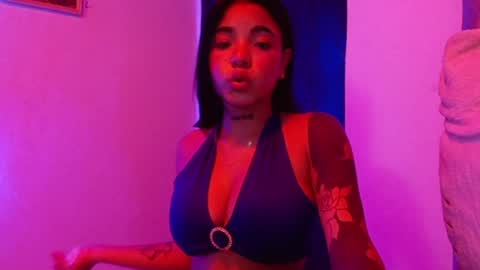Snapshot of maggie_love77 chatting on 05.24.26 maggie online show from 05.24.26