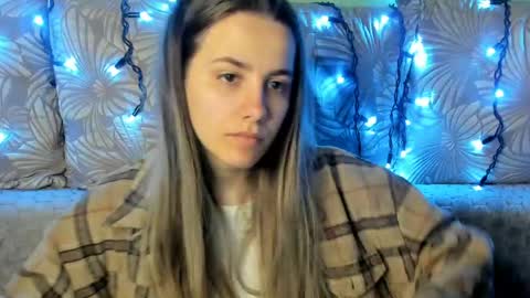 Maggie online show from 04.12.26