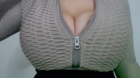Maggie   online show from 12.03.24