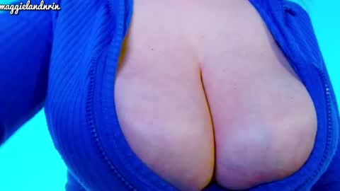 Snapshot of maggielandrin chatting on 10.20.25 Maggie online show from 10.20.25