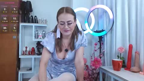 Maghenta-MS mature online show from 09.16.25