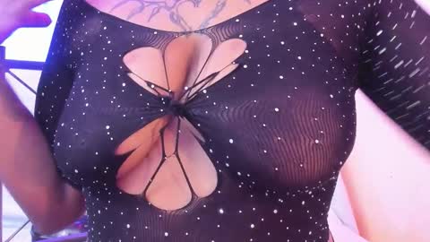 Snapshot of magic_axa_graham chatting on 10.25.25 My name is magic axa grahamDont forget to follow me IG online show from 10.25.25