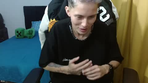 Snapshot of magic_jadee chatting on 05.18.26 Jade online show from 05.18.26
