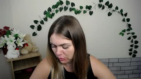 Snapshot of magic_katarina_ chatting on 09.10.25 magic_katarina_ online show from 09.10.25