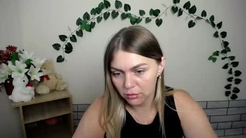 Snapshot of magic_katarina_ chatting on 09.12.25 magic_katarina_ online show from 09.12.25