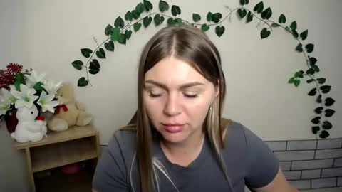 Snapshot of magic_katarina_ chatting on 09.25.25 magic_katarina_ online show from 09.25.25