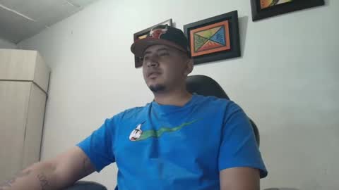 magic_milk23 online show from 10.21.25