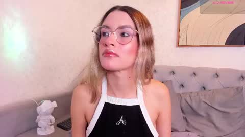 Snapshot of magic_rouse chatting on 06.10.26 M Rss online show from 06.10.26