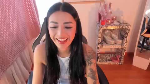 Scarlet online show from 10.08.25
