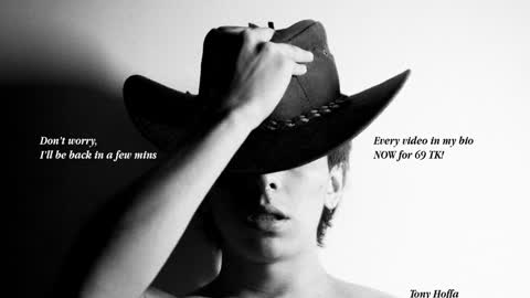 Snapshot of magic_tony chatting on 12.04.24 Tony Hoffa online show from 12.04.24