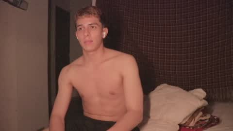 Snapshot of magic_tony chatting on 12.07.24 Tony Hoffa online show from 12.07.24