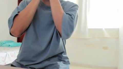 Snapshot of magic_tony chatting on 12.31.24 Tony Hoffa online show from 12.31.24