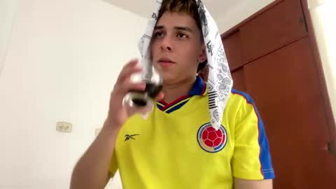 Snapshot of magic_tony chatting on 01.01.25 Tony Hoffa online show from 01.01.25