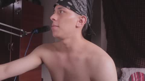 Snapshot of magic_tony chatting on 01.13.25 Tony Hoffa online show from 01.13.25