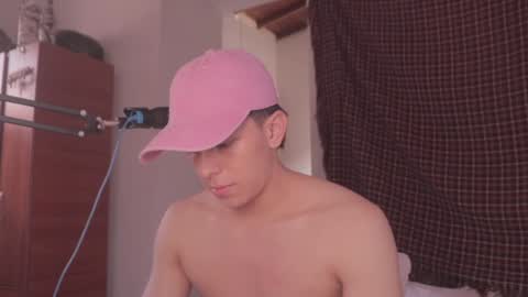 Snapshot of magic_tony chatting on 01.23.25 Tony Hoffa online show from 01.23.25