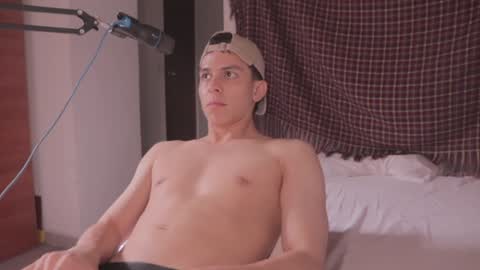 Snapshot of magic_tony chatting on 01.24.25 Tony Hoffa online show from 01.24.25