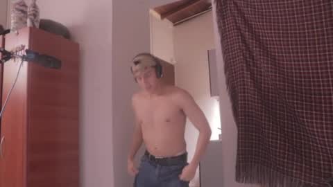 Snapshot of magic_tony chatting on 02.13.25 Tony Hoffa online show from 02.13.25