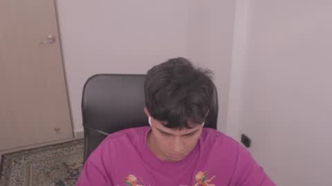 Snapshot of magic_tony chatting on 09.10.25 Tony Hoffa online show from 09.10.25