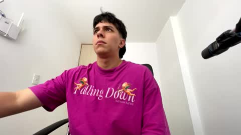 Snapshot of magic_tony chatting on 10.02.25 Tony Hoffa online show from 10.02.25