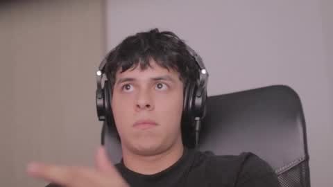 Snapshot of magic_tony chatting on 10.11.25 Tony Hoffa online show from 10.11.25