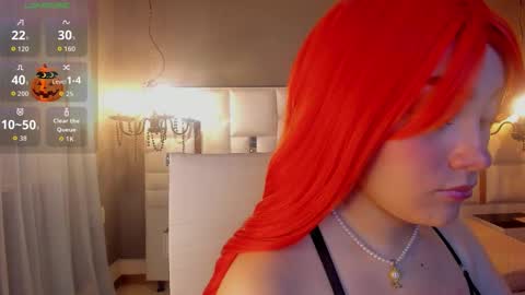 Snapshot of magic_vera chatting on 10.09.25 Vera online show from 10.09.25