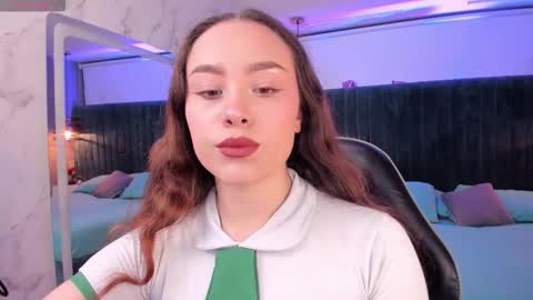 Snapshot of magic_vera chatting on 11.10.25 Vera online show from 11.10.25