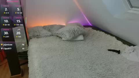 Zooey online show from 03.19.26