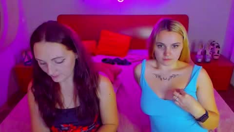 Lili and Bella online show from 12.29.24