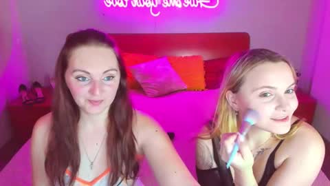 Lili and Bella online show from 02.18.25
