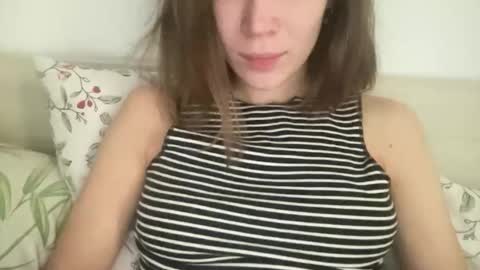 Snapshot of magicgirl50053 chatting on 11.05.25 magicgirl50053 online show from 11.05.25