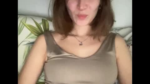 Snapshot of magicgirl50053 chatting on 11.06.25 magicgirl50053 online show from 11.06.25