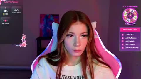 Snapshot of magicladyy chatting on 12.22.24 Angel online show from 12.22.24