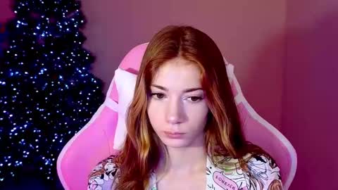 Snapshot of magicladyy chatting on 01.05.25 Angel online show from 01.05.25