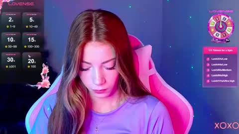 Snapshot of magicladyy chatting on 01.30.25 Angel online show from 01.30.25