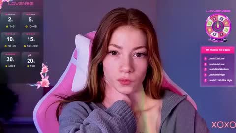 Snapshot of magicladyy chatting on 03.08.25 Angel online show from 03.08.25