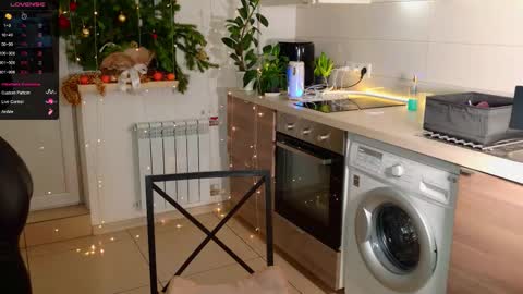 MagicLove online show from 12.23.25